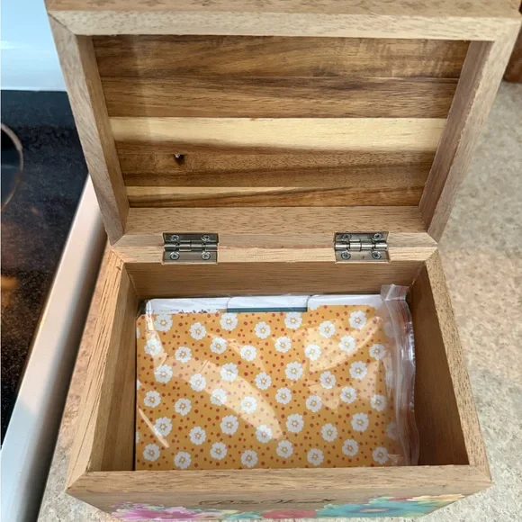 The Pioneer Woman Floral Recipe Box - Brown with Colorful Flowers - Picture 3 of 3